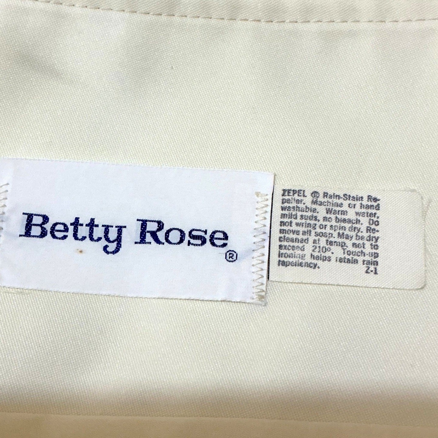Vintage 70s Betty Rose Ivory Belted Rain Coat Womens M Jackie O Mod Trench USA