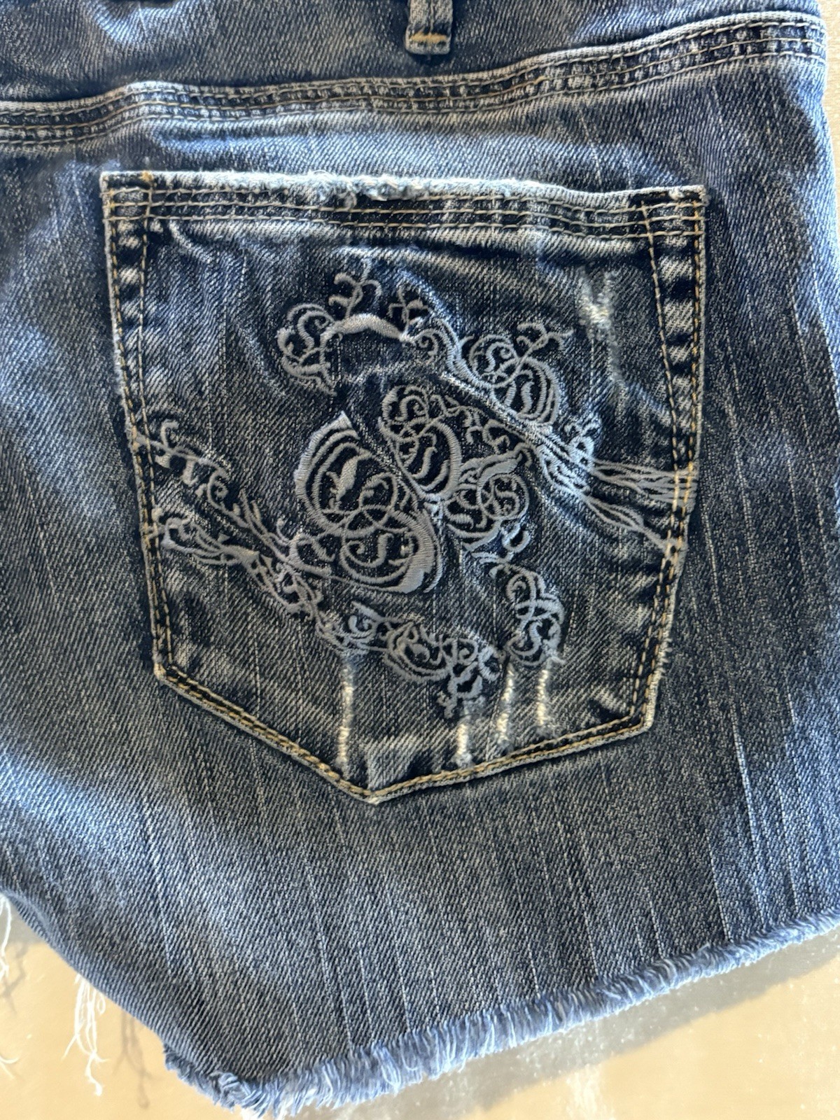 Silver Jeans Distressed Short Shorts Daisy Duke Style Size 30 waist