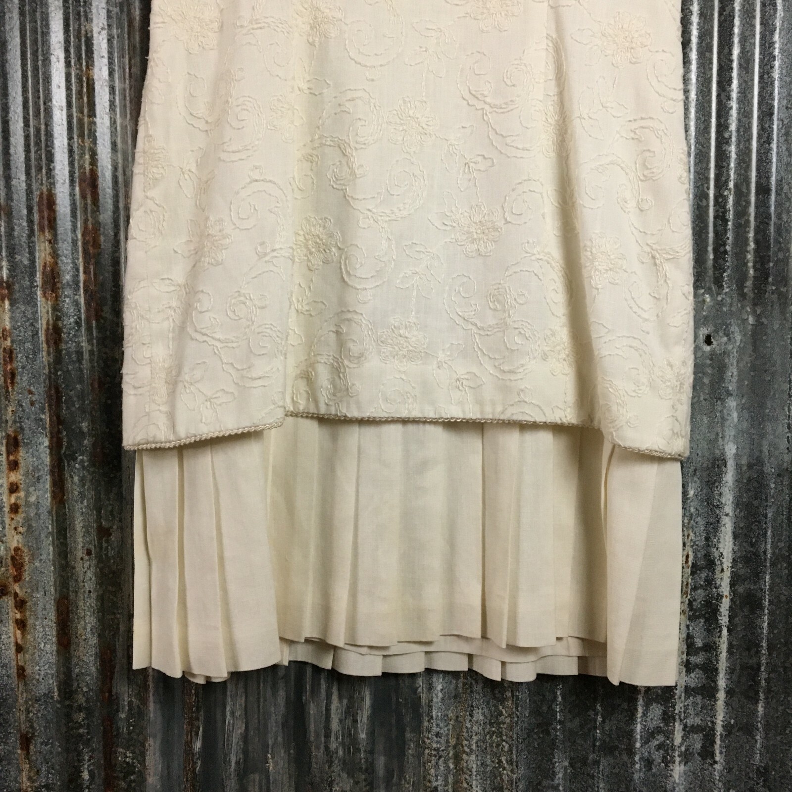Donna Ricco Dress Womens 10 Sheath Embroidered Drop Waist Off-White Molly Ringwa