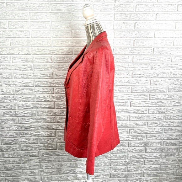 Vintage Metro Style Coral Genuine Leather Size 16 Tan Embroidered Trim