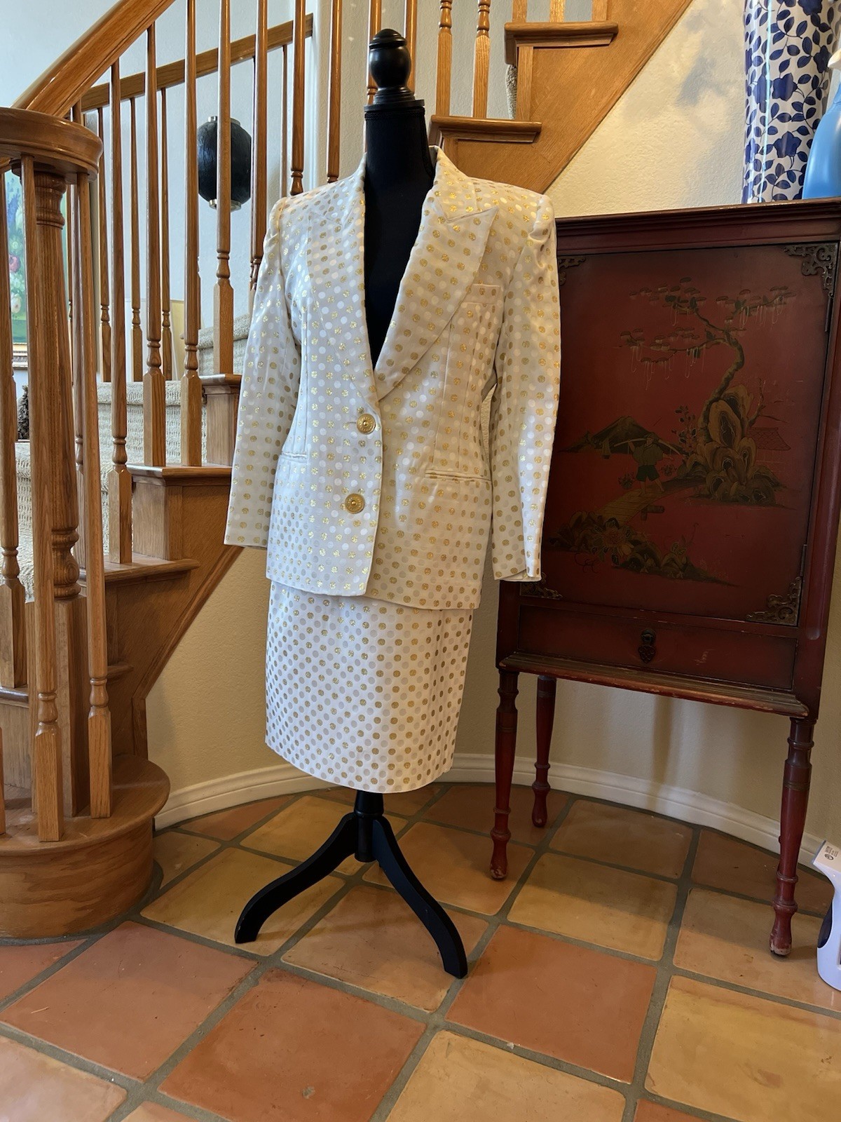 Vintage Criscione Suit Sz 6 Metallic Gold Polka Dot Straight Skirt Gold Buttons