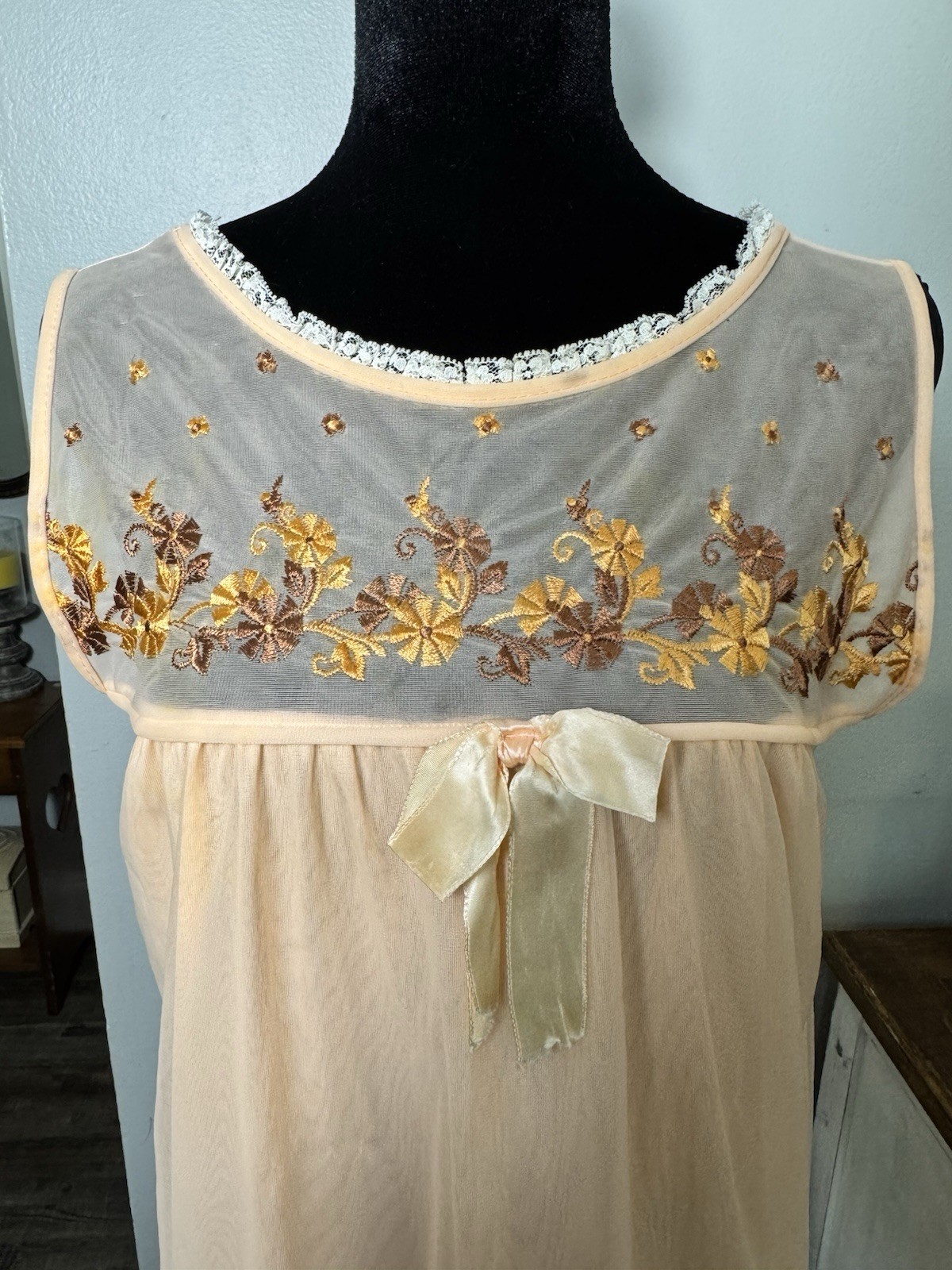 Vintage Durelle Peach Chiffon Nightgown Embroidered Floral Lace Regencycore