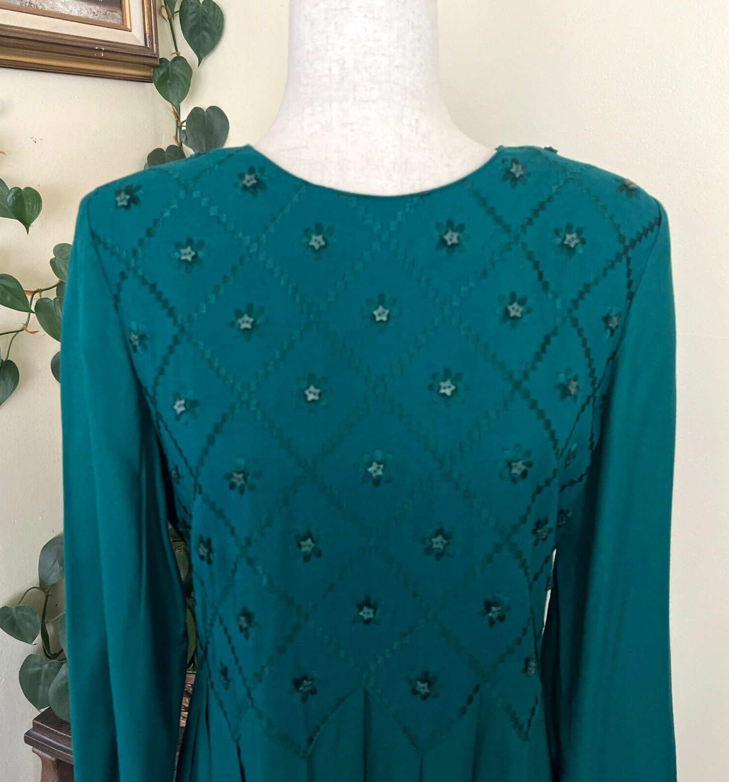 Sarah Elizabeth Long Sleeve Green Vintage Dress sz 12 Embroidered Made in India