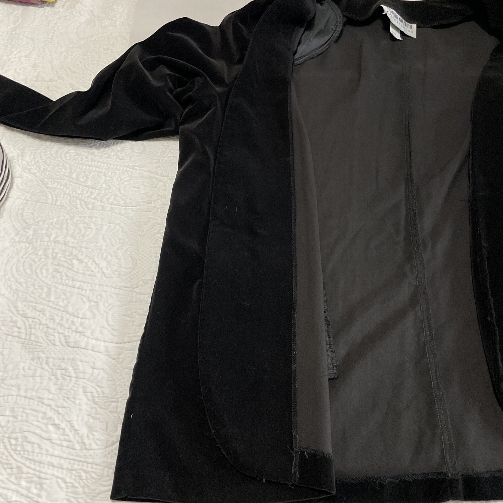 Vtg. Women’s Evening Jacket Wrap Black Velveteen Blazer Measurements Below
