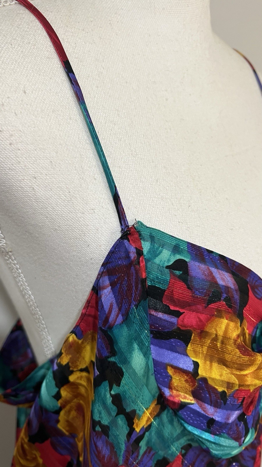 Vintage 90s ‘Circa 2000’ Multicolor Floral Robe and Slip Pajama Set Size 2X