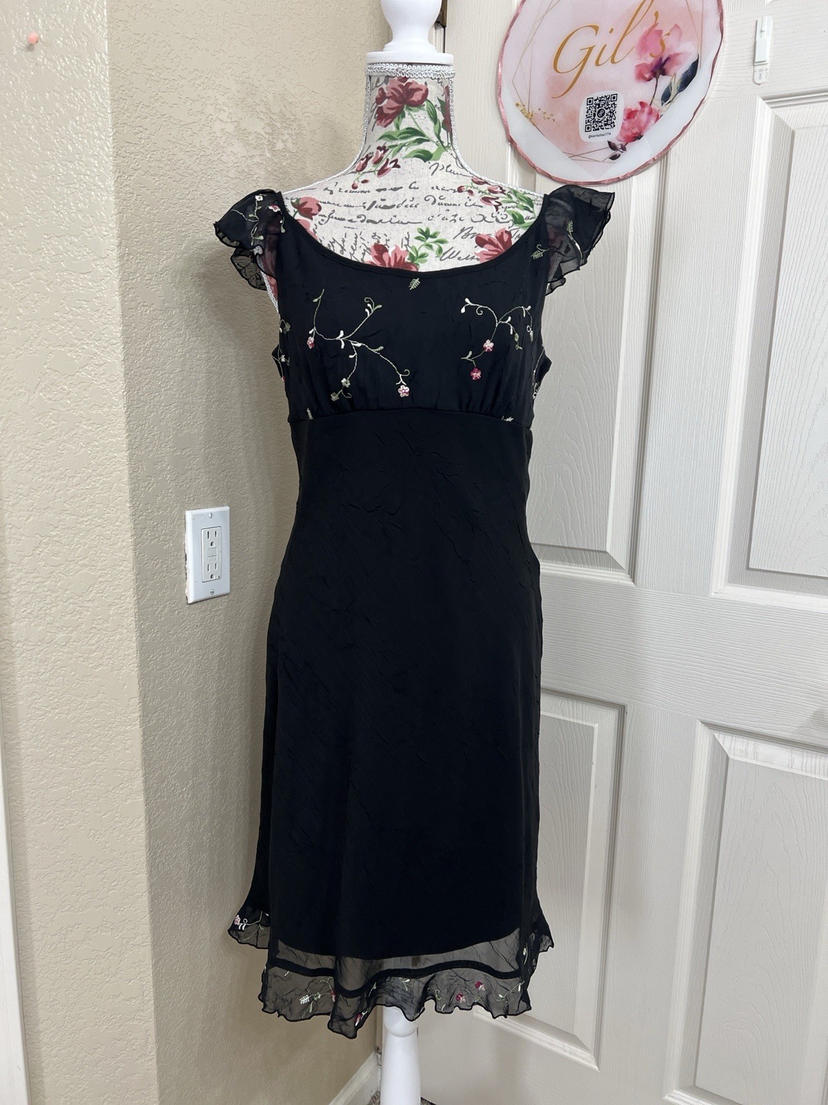 I.N. Studio Y2K Vintage Black Midi Dress with Pink Floral Embroidery Size 10P