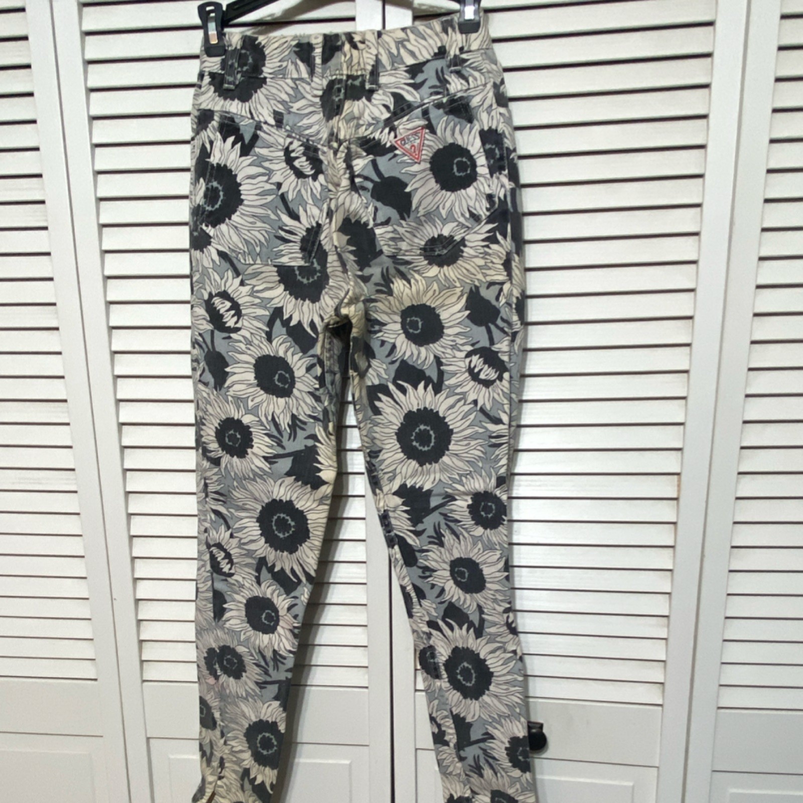 GUESS Georges Marciano Vintage Floral Print Jeans Black White Gray Size 26