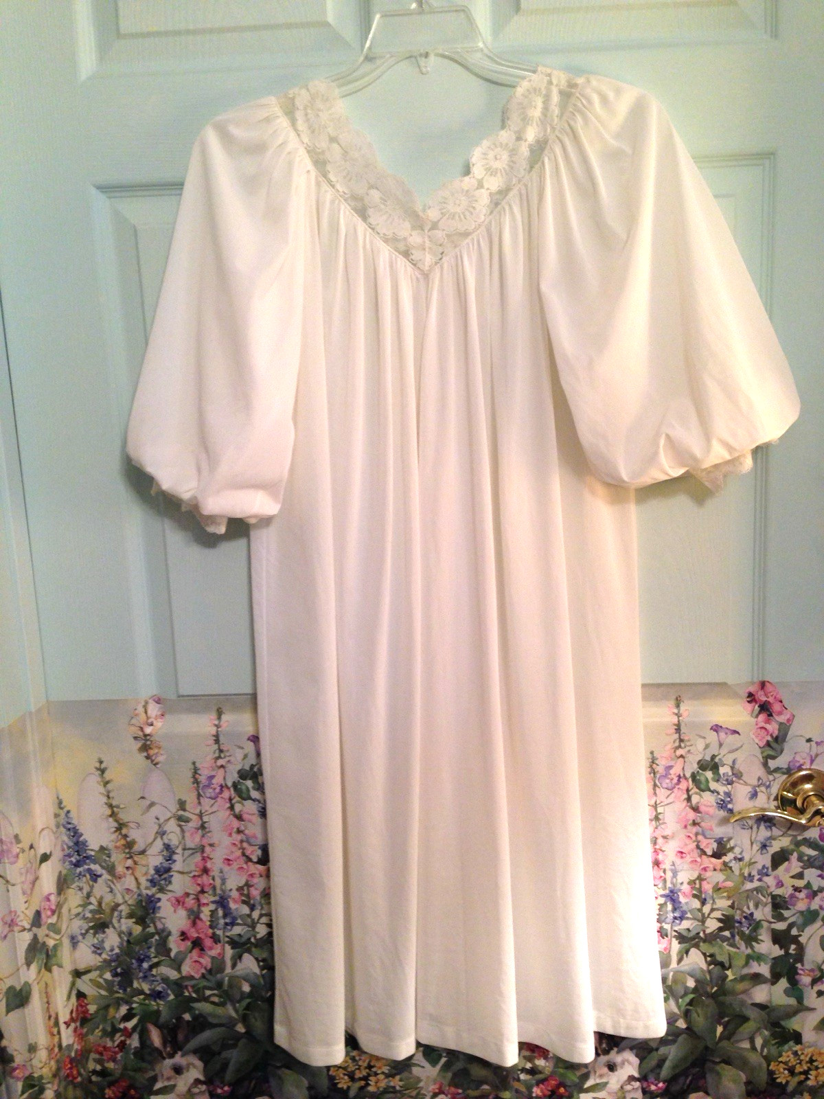 1963 SANS SOUCI White Peignoir Robe Double Chiffon Sleeves Lace Cuff Tie Front-S