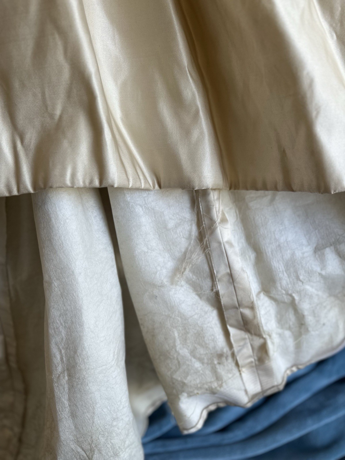1950s Vintage Priscilla Of Boston Ivory Satin Gown V Bodice /Neck 3/4 Sleeve