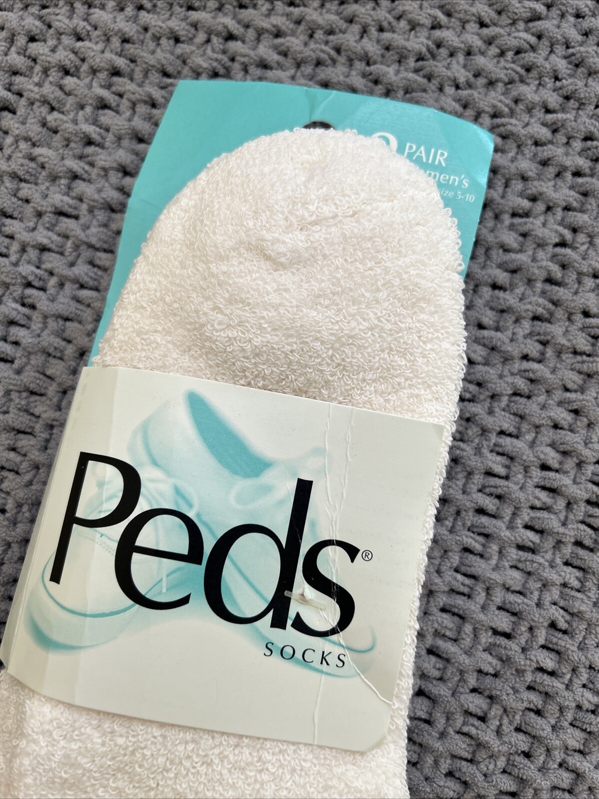 VTG Socks Women’s 2 Pack Peds Low Cut Ankle White Cotton Polyester Spandex USA