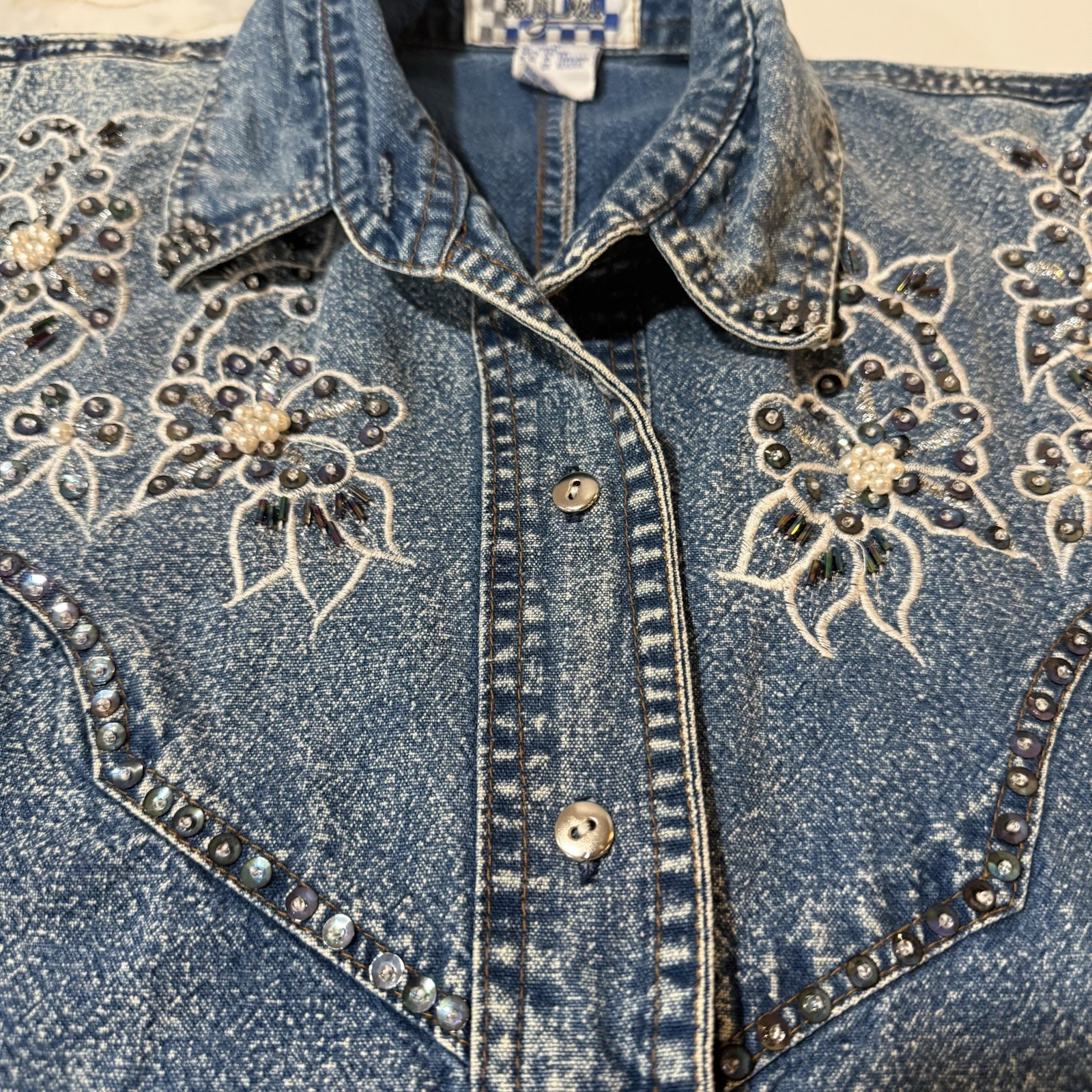VTG Pretty Bleu Womans Floral Embellished AcidDenim WashWestern RetroTop M