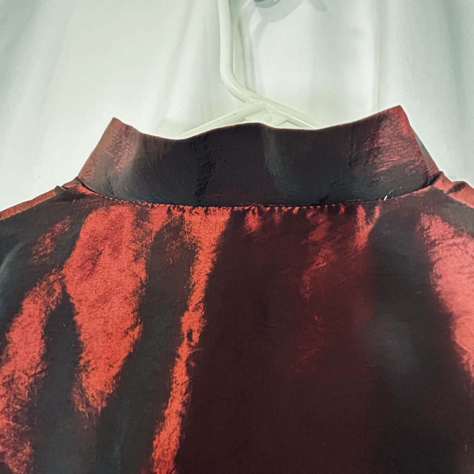 Vintage Silk Iridescent Mygaman Chinese Tang Suit Jacket M Burgundy Frog Closure