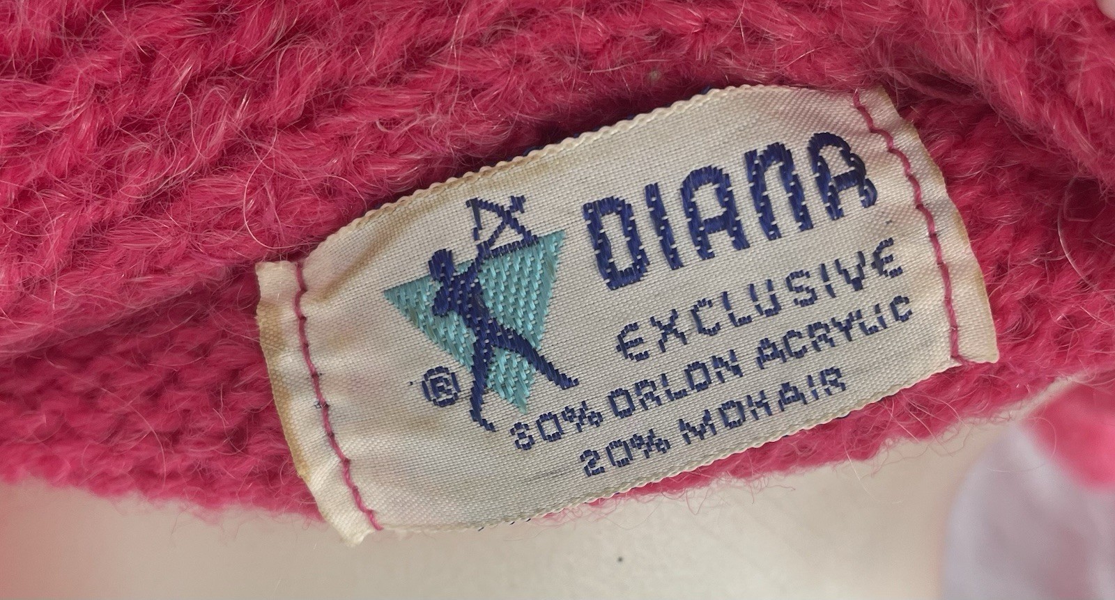 Vintage 50s 60s Pink Fuzzy Mohair Blend Crochet Ruffles Pin Up Sweater sm/md