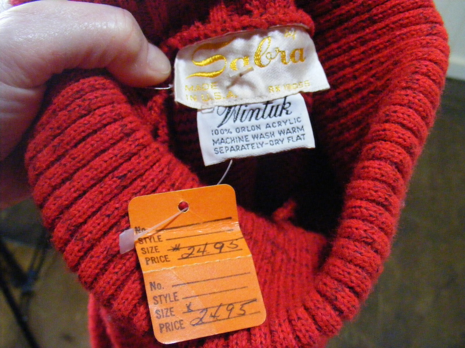 1970S TURTLENECK SWEATER PULLOVER RED ORLON BOUCLE DEADSTOCK W/ TAG WINTER WEAR