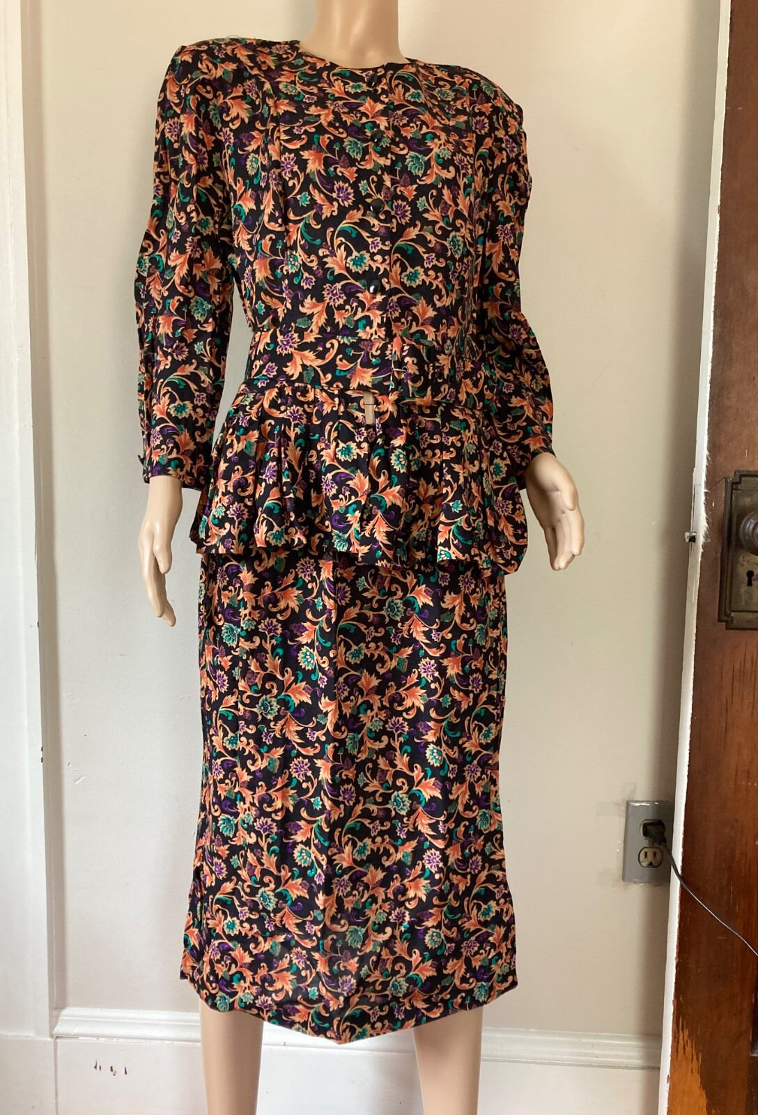 Vintage 80s floral print peplum 3 piece skirt/jacket/belt set size 12