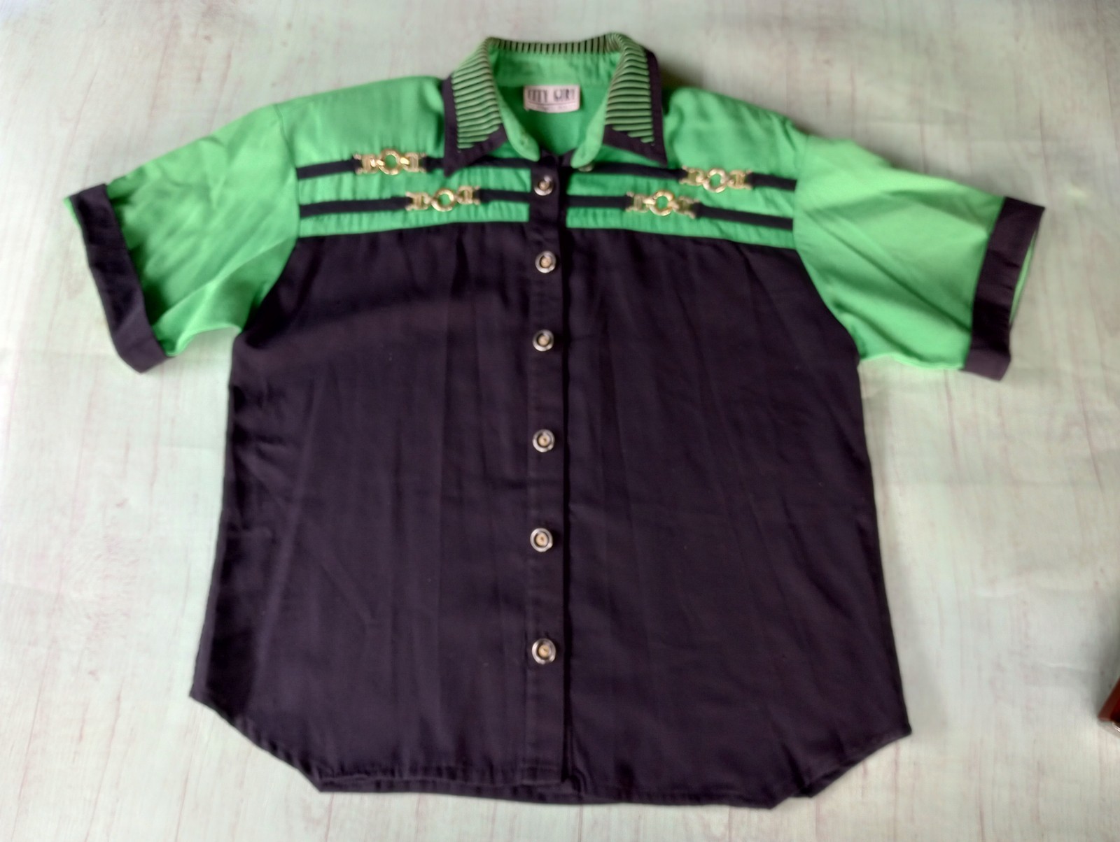 Vintage CITY GIRL by Nancy Bolen Women’s Button Up Short Sleeve Shirt Size L?