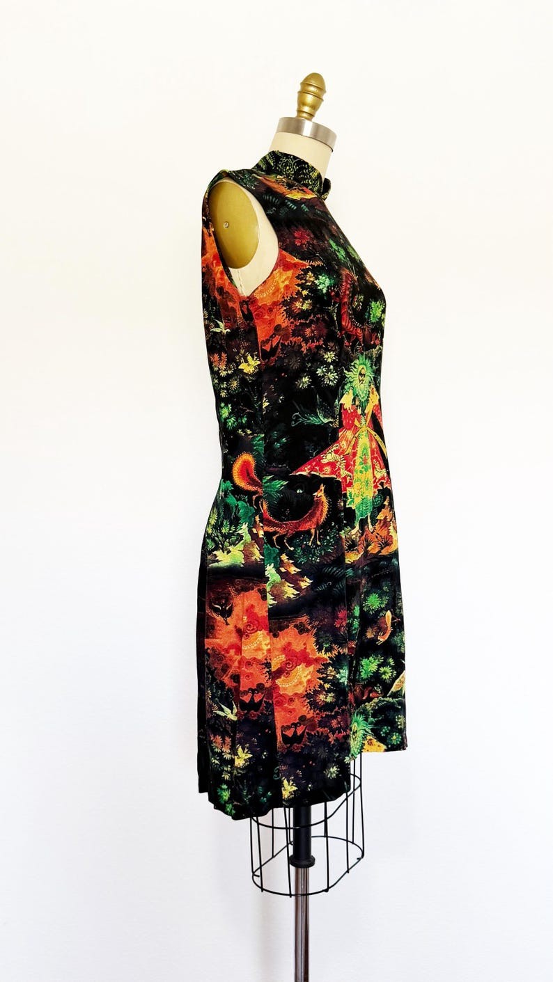 1960s Dress / 1960s Novelty Print Dress / 1960s Shift Dress / Size Large