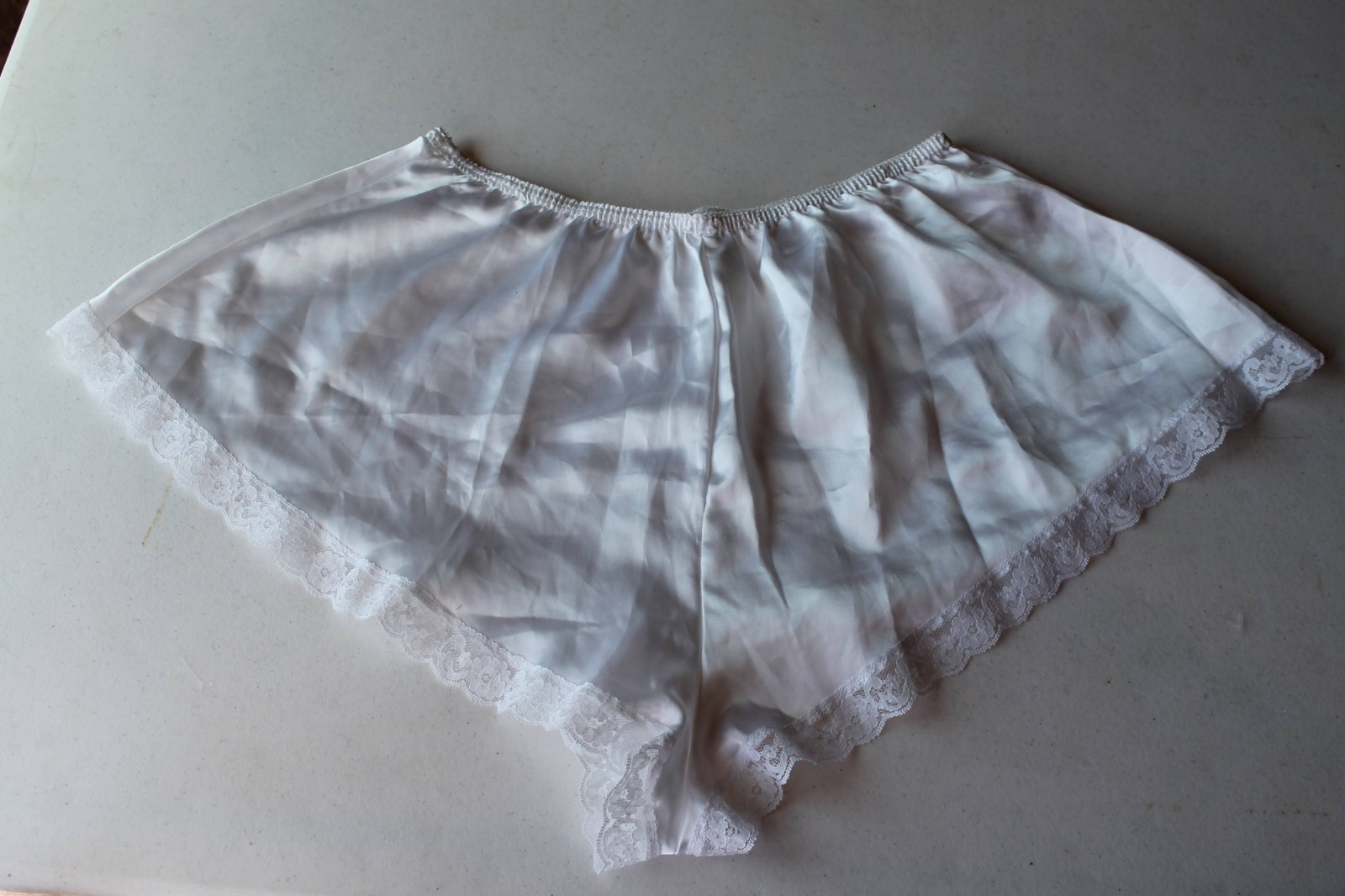 Vintage Body Chic Lingerie Set White Satin Lace Camisole Tap Shorts Bridal Med