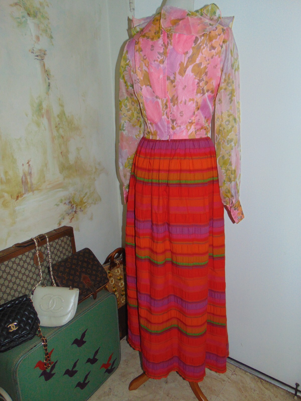 1960’s 70s LIPMANS Pink Orange Red Green Floral Dress Ruffled V Neck Maxi Womens