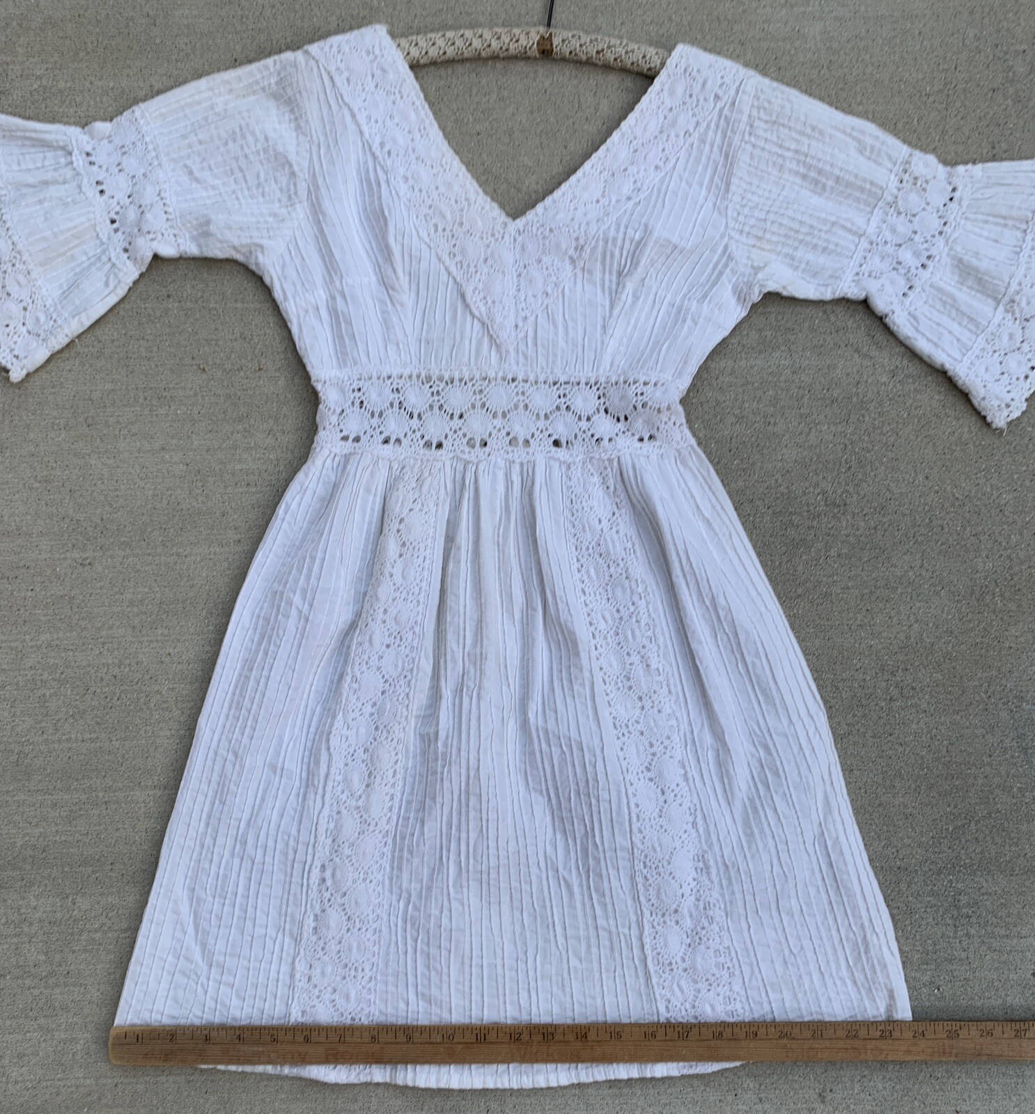 White Mexican Dress Metal Zipper Hippy Boho Peasant Hippie Chic vintage