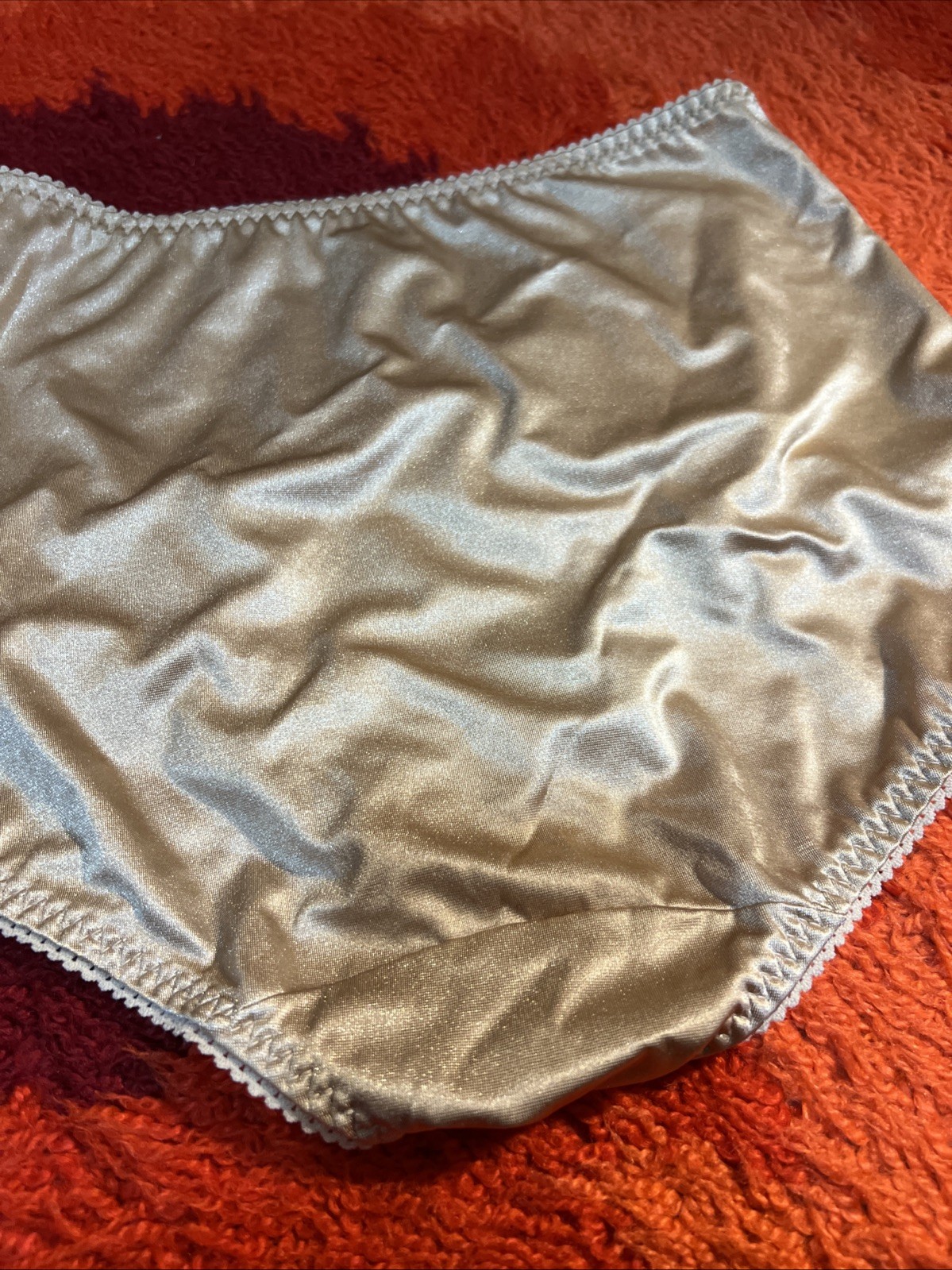 VTG Vanity Fair Panties Second Skin Glossy Satin Beige Nude 8 XL Mexico