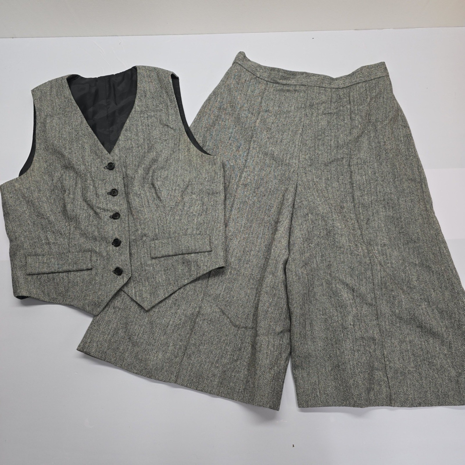 Vintage Herringbone Vest and Culottes Set Gray Black Tweed Academic 2 Piece Suit