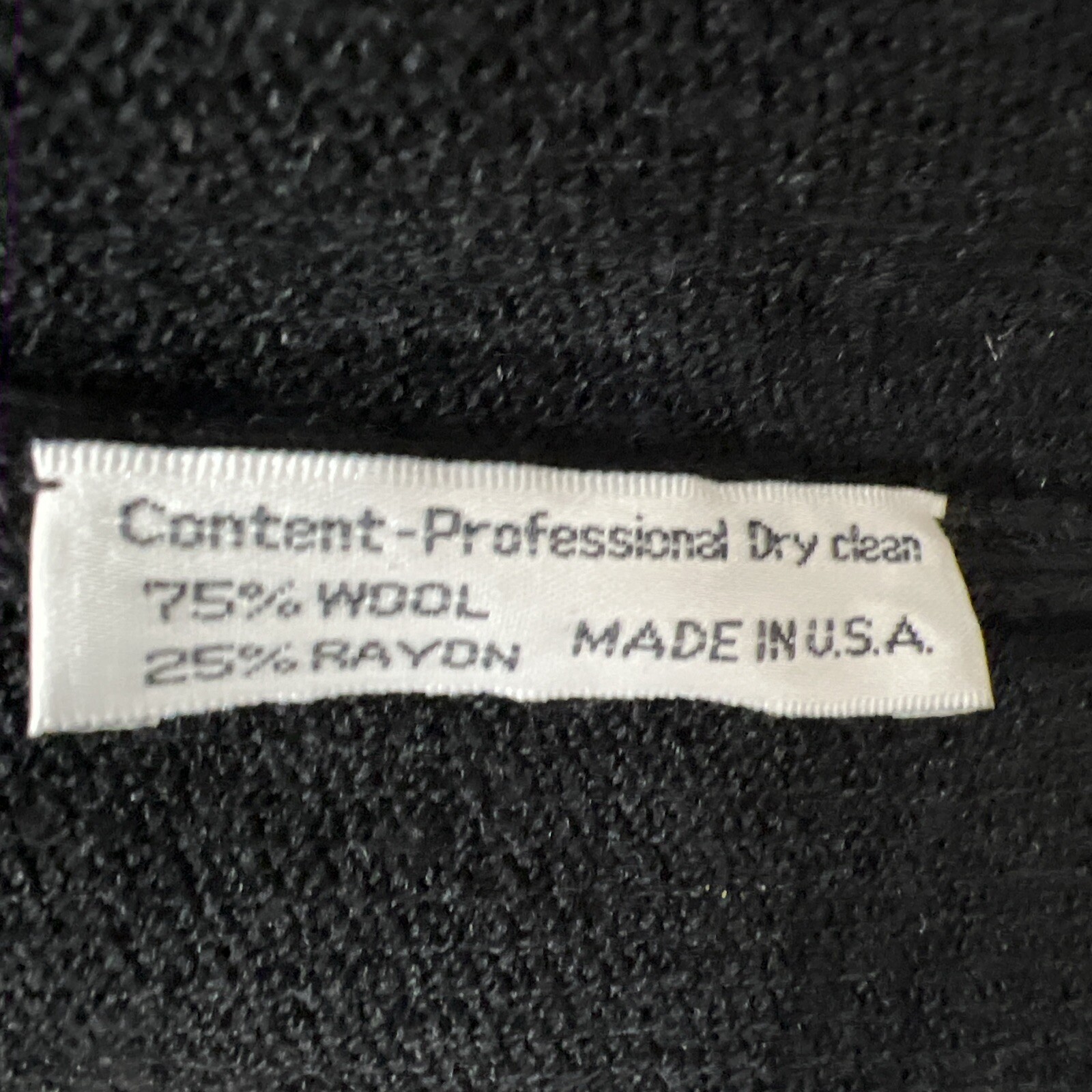 Don sayers For Wellmore Vintage Twinset . Blk/ Gold. She’ll Sz. 8. Cardigan 10,