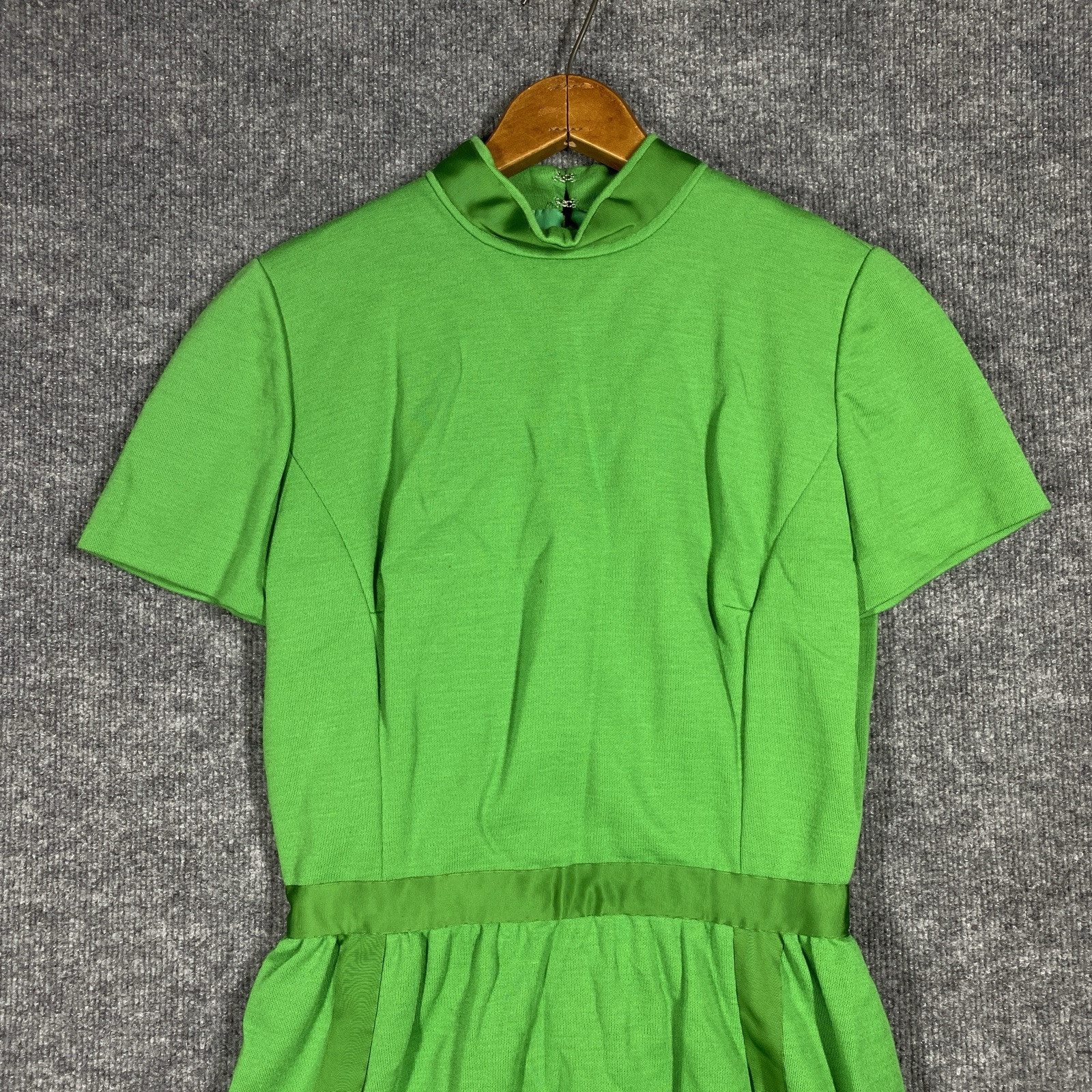 VINTAGE 60s Mod Pop Art Short Sleeve Shirt Dress Polyester Sz 14 Green Mock Neck