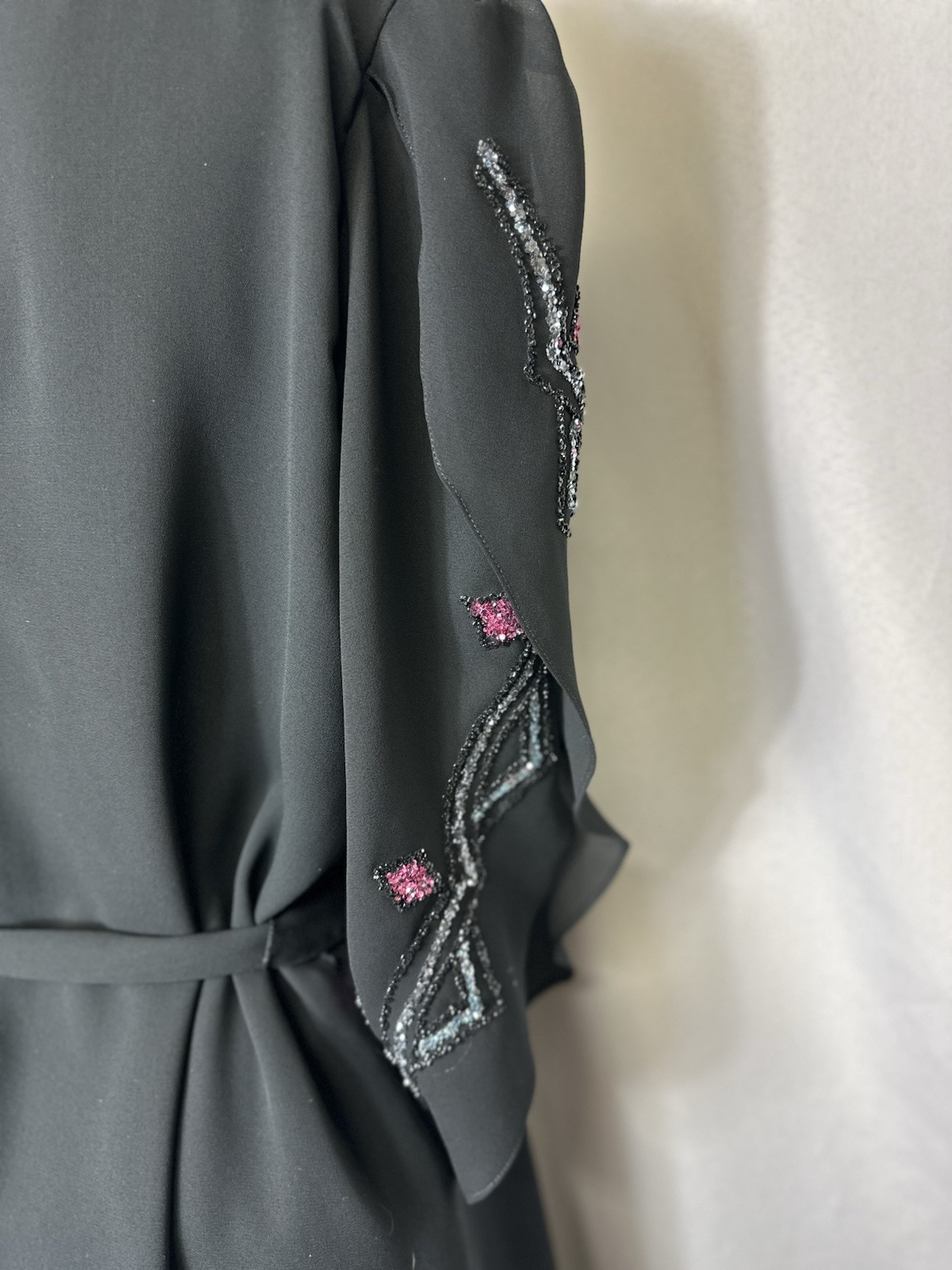 LIZZY & JOHNNY BY LUCERO BRAND VINTAGE BLACK DRESS LARGE W SEQUINED SLEEVES