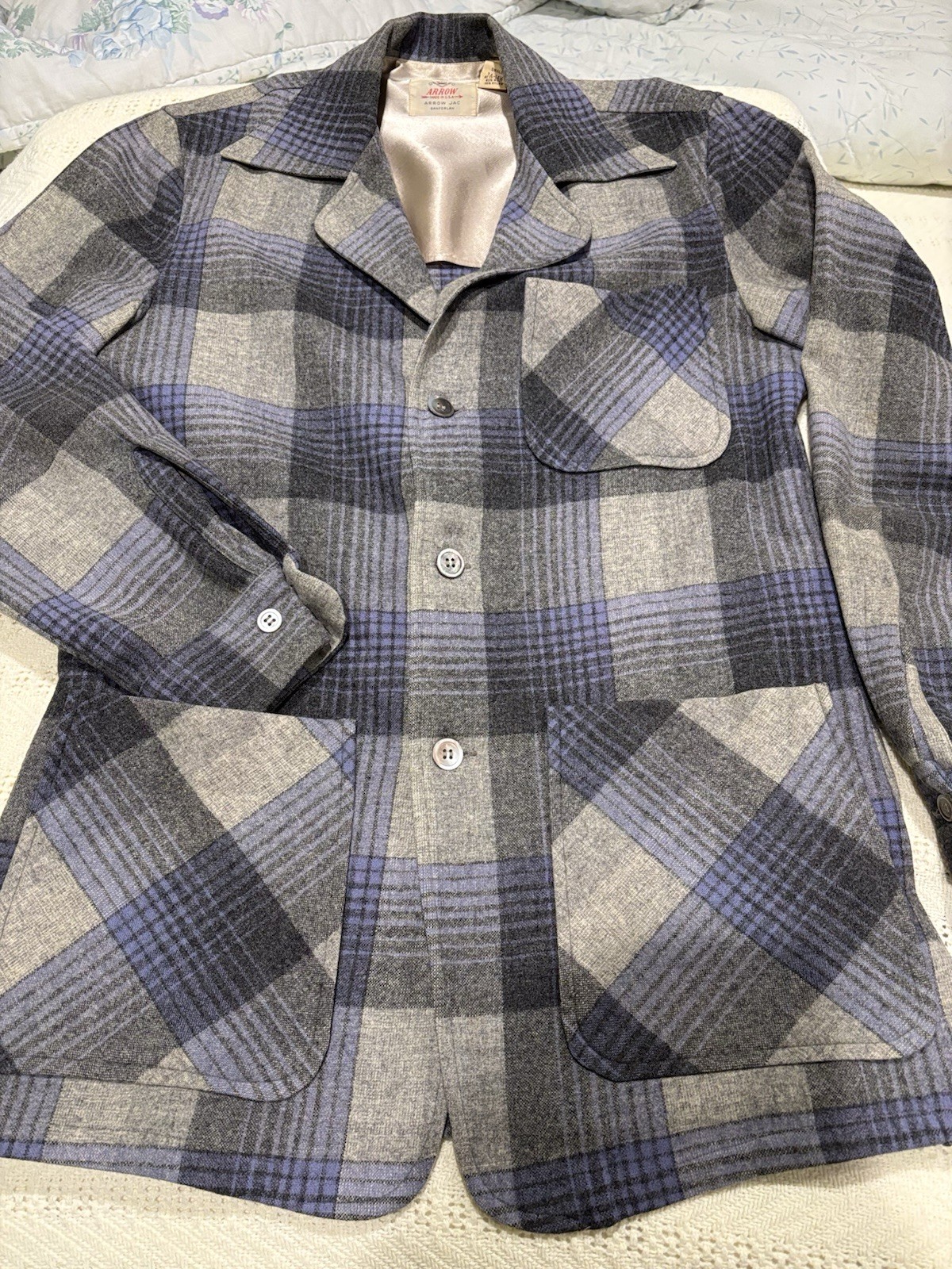 VTG ARROW JAC SANFORLAN WOMAN S (14-14.5) 85% Wool Button up Shirt Excellent