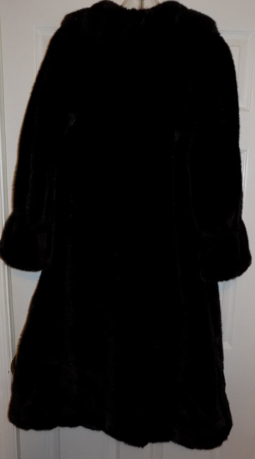 Vintage XL Lykafur Scotland Priscilla Modes Tissavel France brown faux fur coat