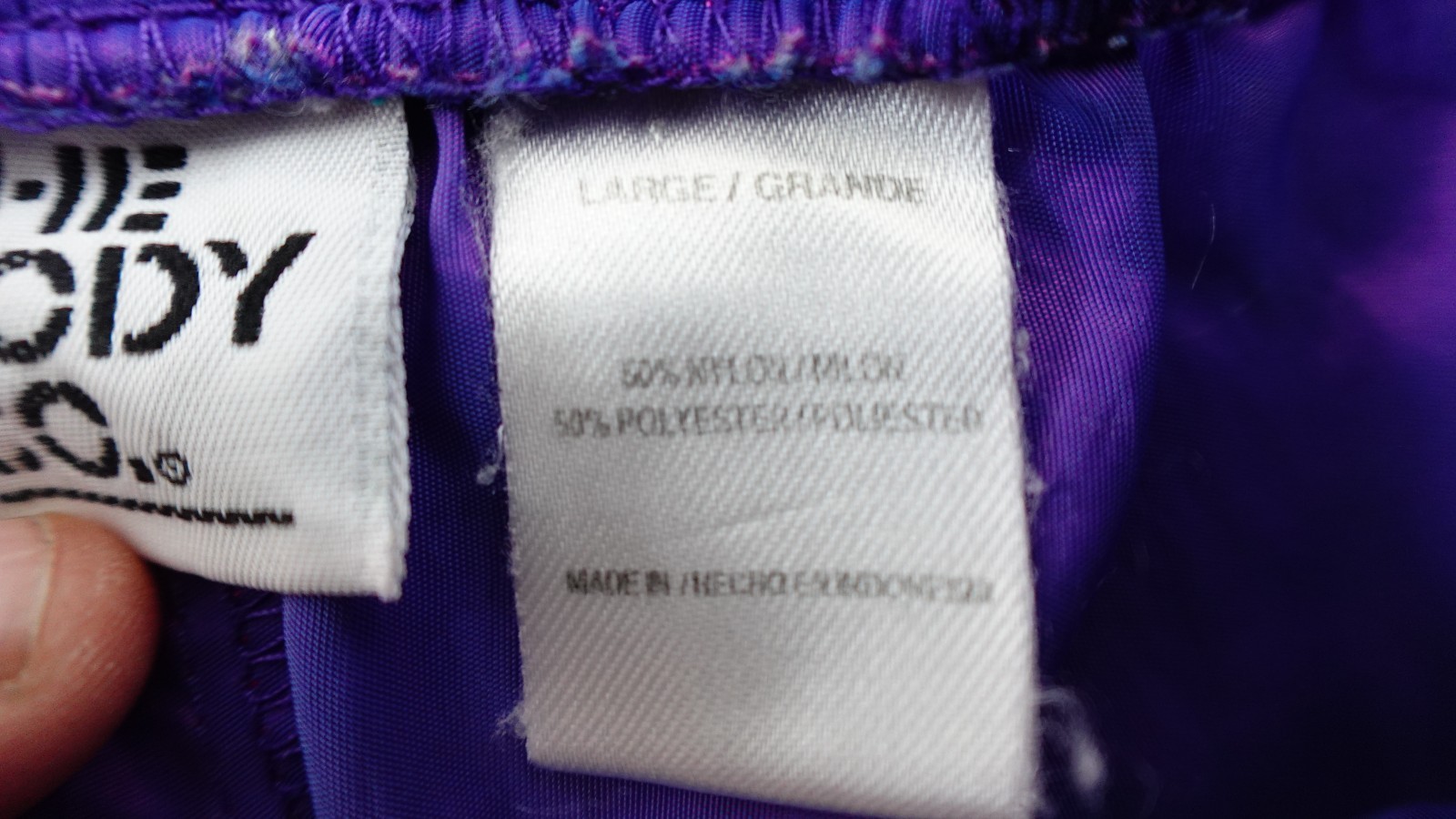 The Body Co. Iridescent Purple Shorts Soccer Running Sz Large Vintage 80’s-90’s