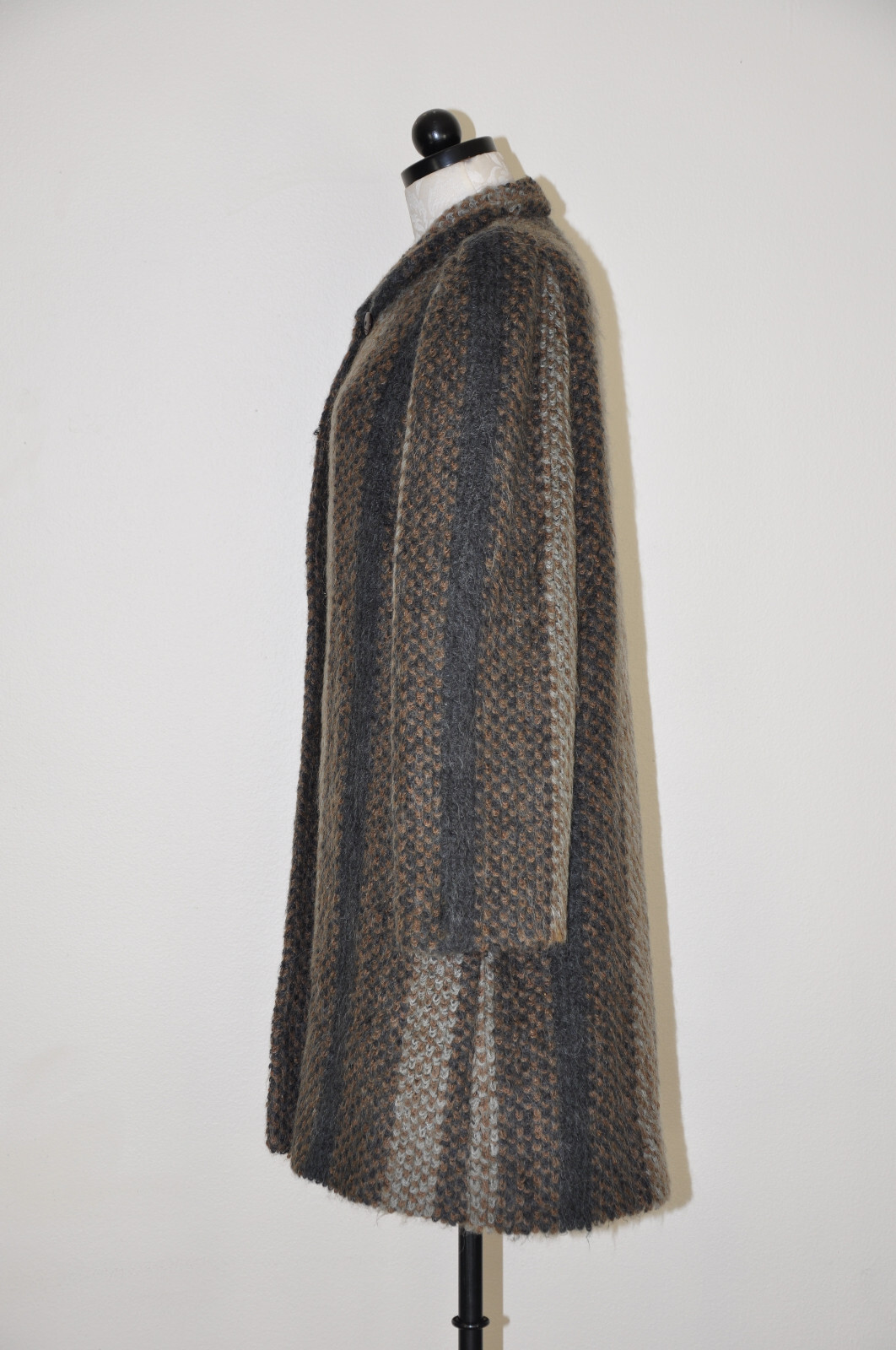 Vintage 80s Gray Wide Stripe Wool Boucle Loop Knit Puff Sleeve Wrap Coat Women M