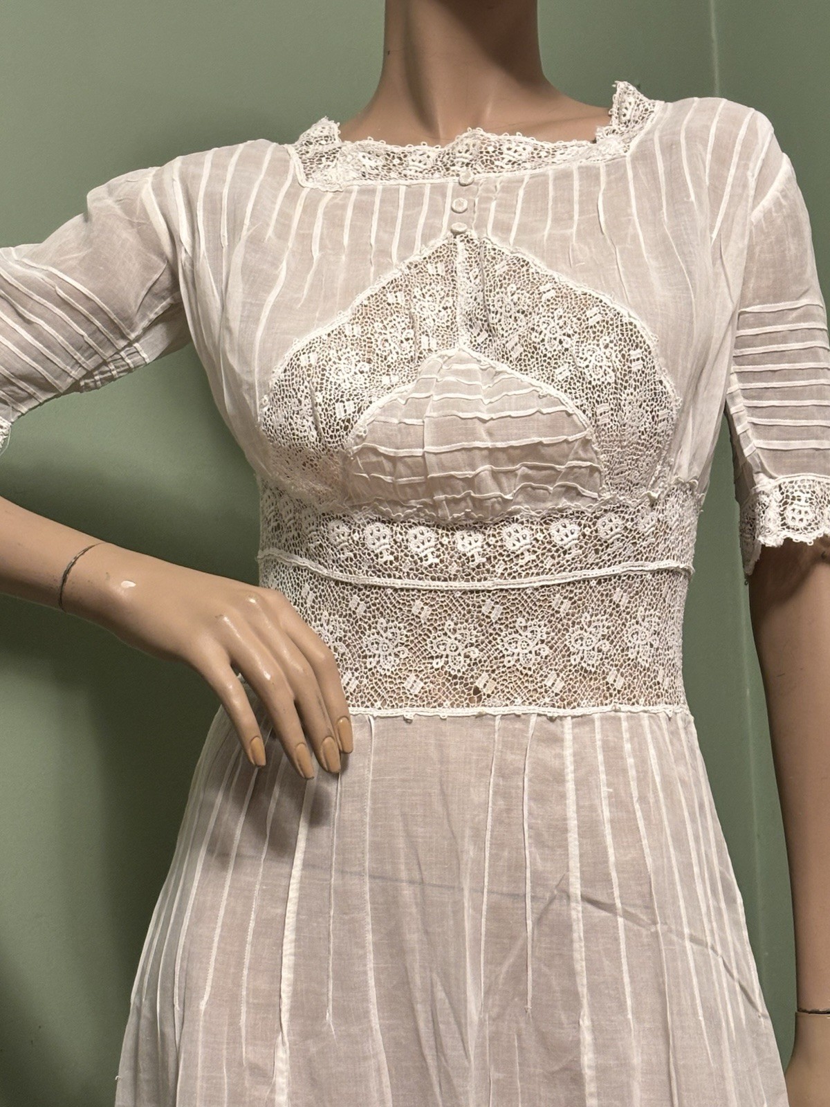 Antique Edwardian White Cotton /Crochet/Lace/ Tea/Day DRESS