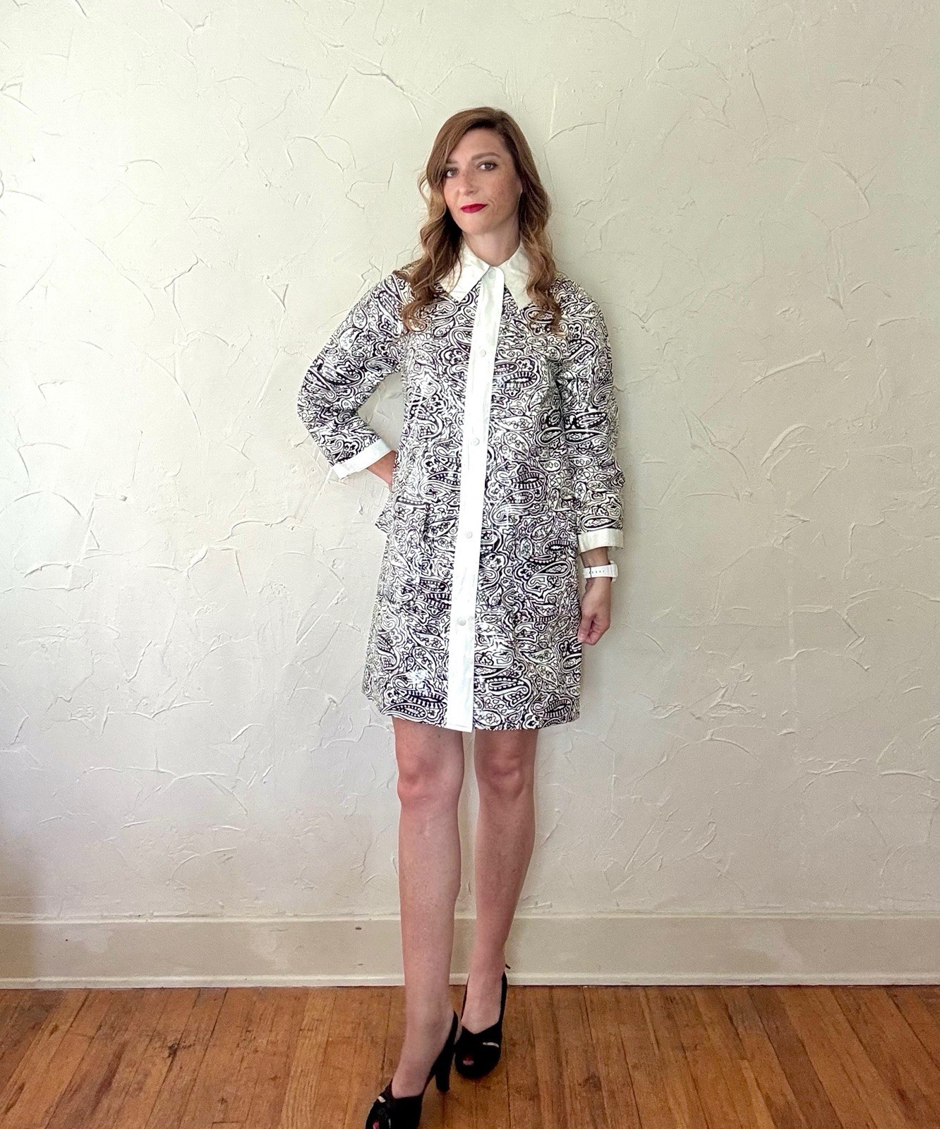 Vtg 1960s Mod Black White Paisley Vinyl PVC Raincoat Coat Space Age Aqua Queen