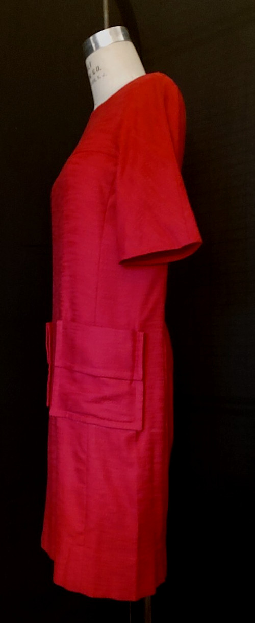 Vtg 60s SHIFT Style DRESS SABRINA NECK, DEEP GERANIUM PINK LINEN, MOP BUTTONS
