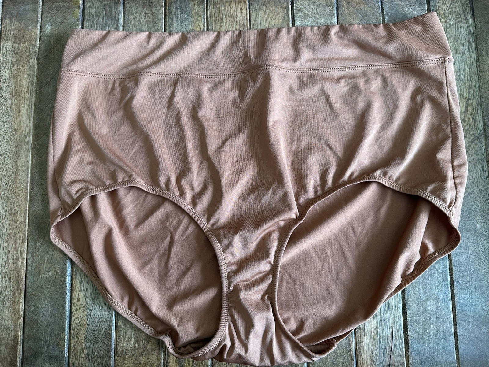 Vtg Olga by Warners 9 2XL Nude Beige Silky Brief Panties Panty