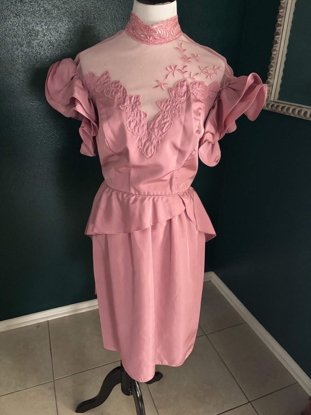 1980 Vintage Rose Lace High Neck Ruffle Sleeve Dress Knee Length L/XL