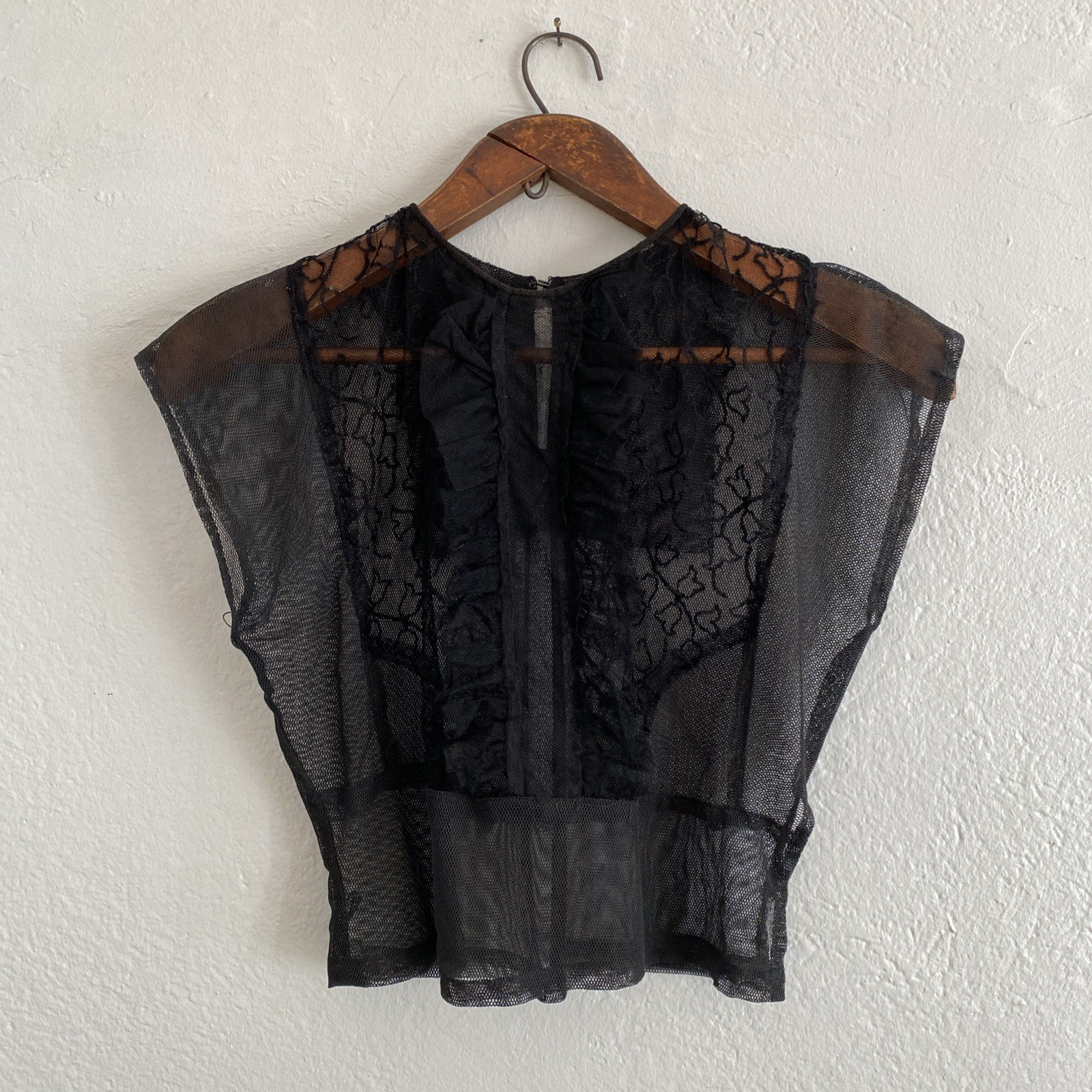 Vintage 20s Sheer Net Tulip Embroider Ruffle Top w/ Antique Keepsake Note Sz S M