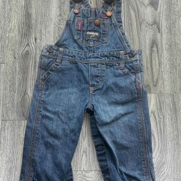 OshKosh B’gosh Girl Vestbak Denim Overalls Medium Wash 6 Months Pink Accents