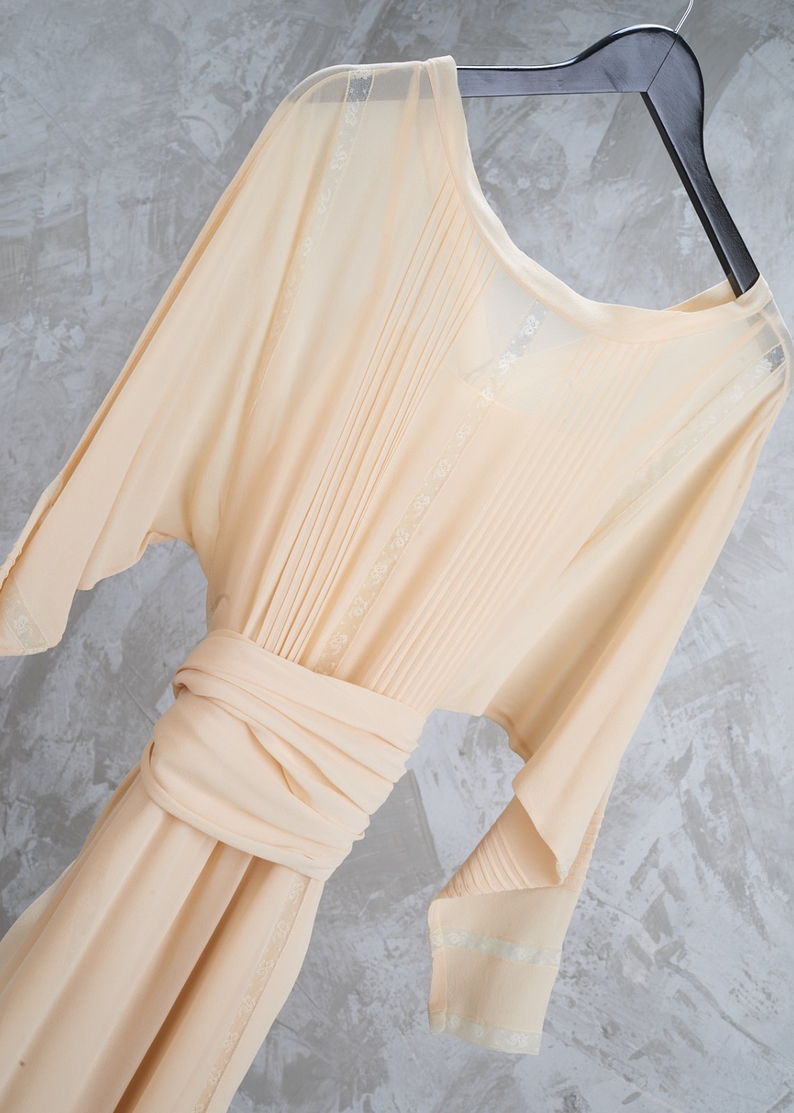 CHLOE 1970s Karl Lagerfeld Era Ivory Silk and Lace Bohemian Dress