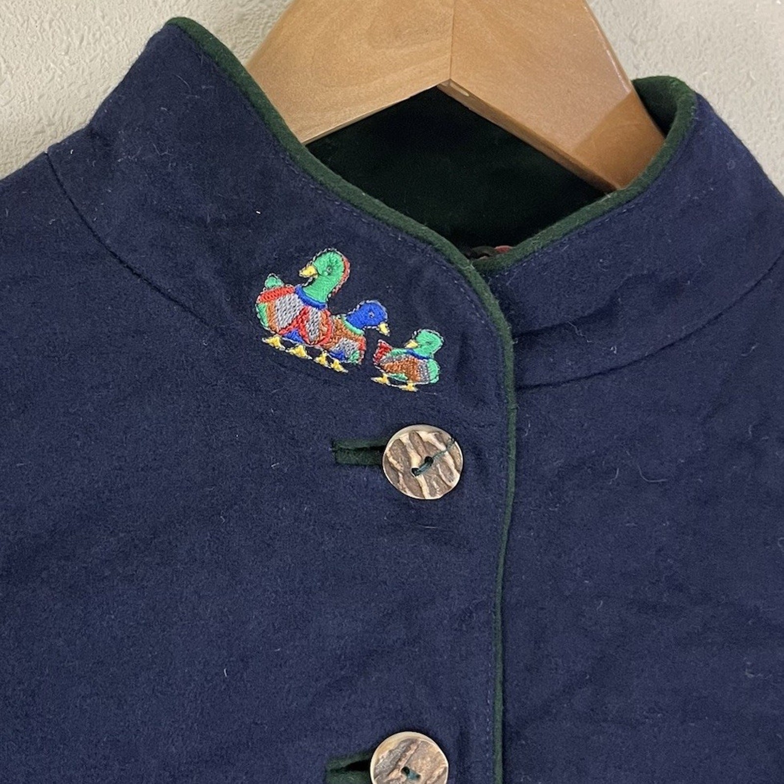 Admont Vintage Bavarian Trachten Janker Jacket Womens 42 Embroidered Ducks Folk