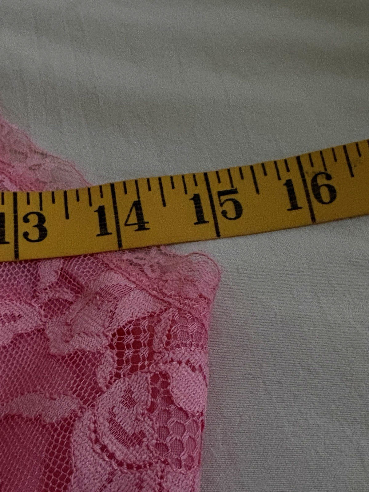 Vtg Vanity Fair Apricot Pink Lace Slip Dress Lingerie S 34 Nylon Tricot Coquette