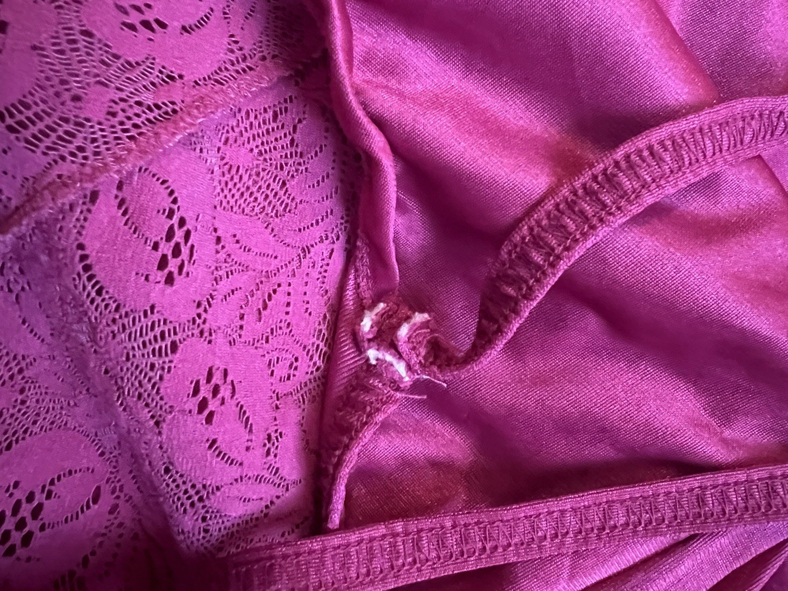 Vtg Olga Style Undercover Wear Magenta Pink Full Sweep Silky Nylon Gown S USA
