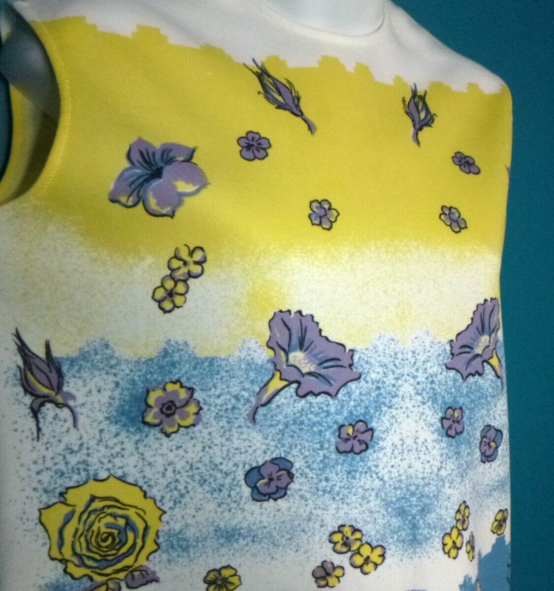 Vtg 60s 70s MOD Polyester Knit Novelty Shirt Yellow Lilac Blue Flowers Sz S/M