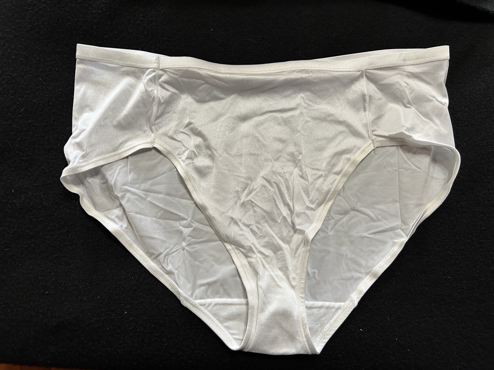 Vtg BALI 2846 Fit Your Curves Satin Full Coverage 2XL/9 White Panties #275