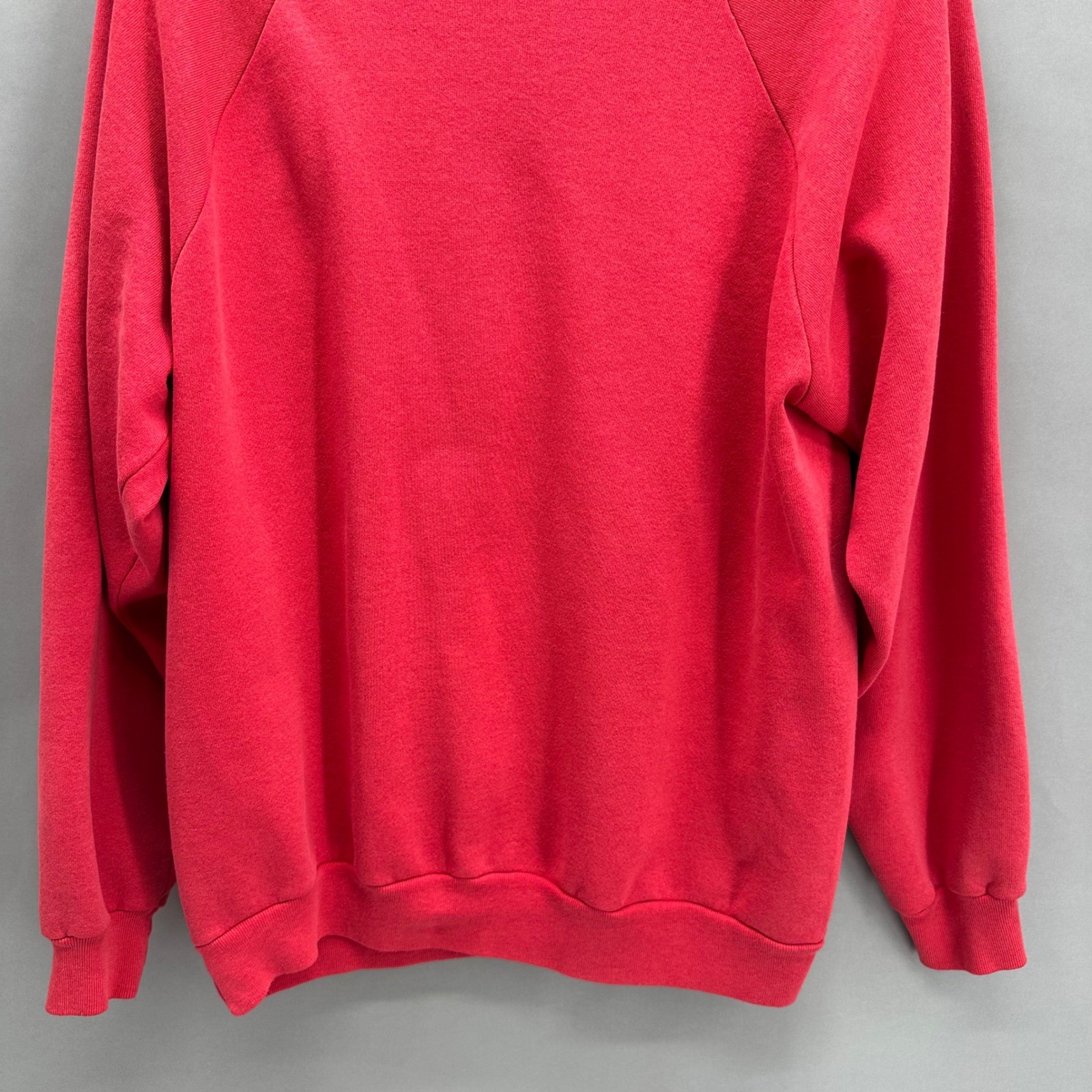 Vintage MTV Music Television 1981 Red Crewneck Sweatshirt Womens M Pop Culture