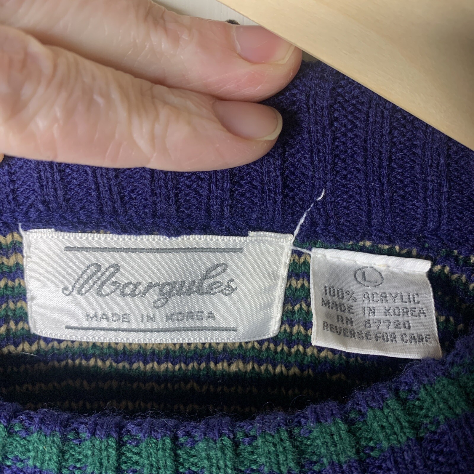 Margules L Vintage Sweater Made In Korea 100% Acrylic