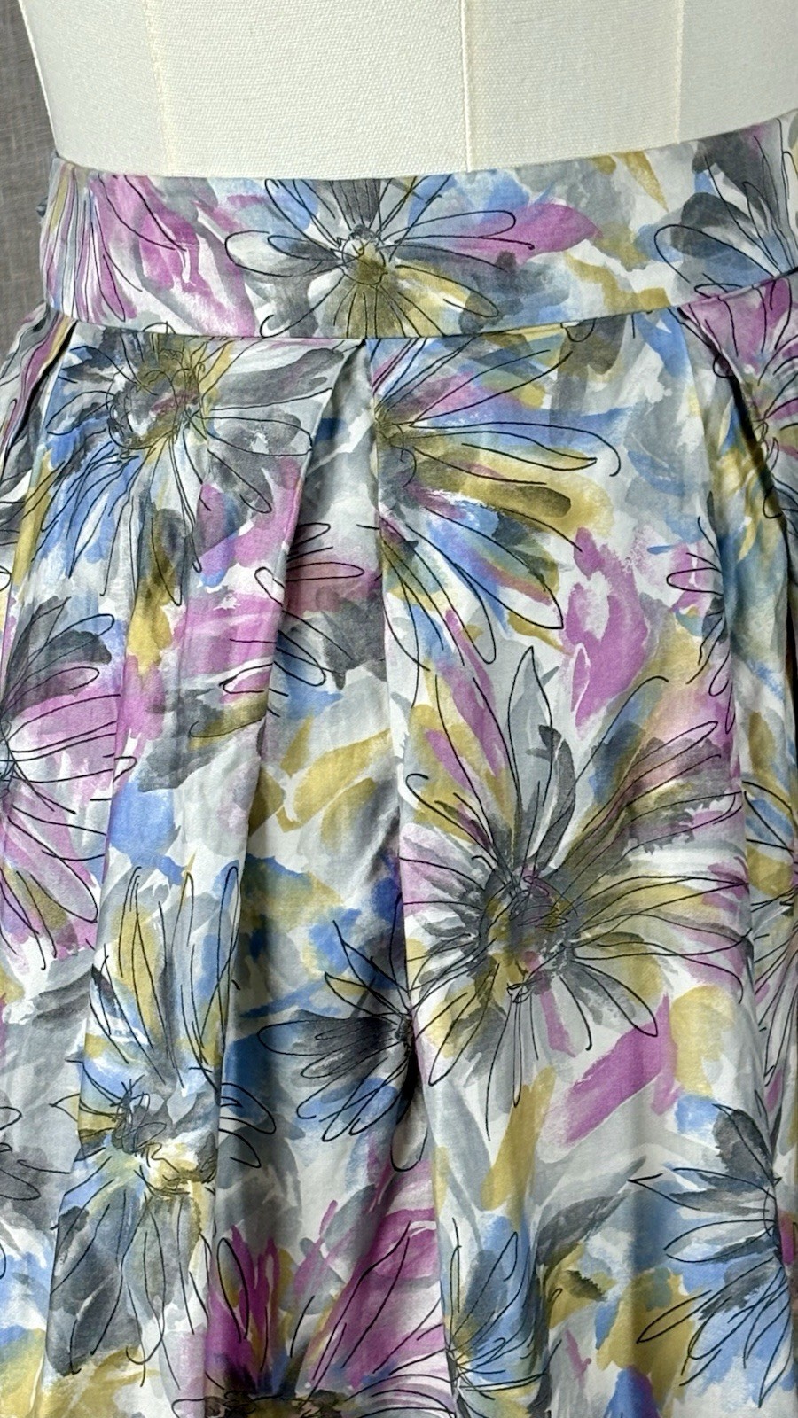 Vintage 60’s Floral Cotton Skirt Size XL Full Box Pleated Pink Blue White Pinup