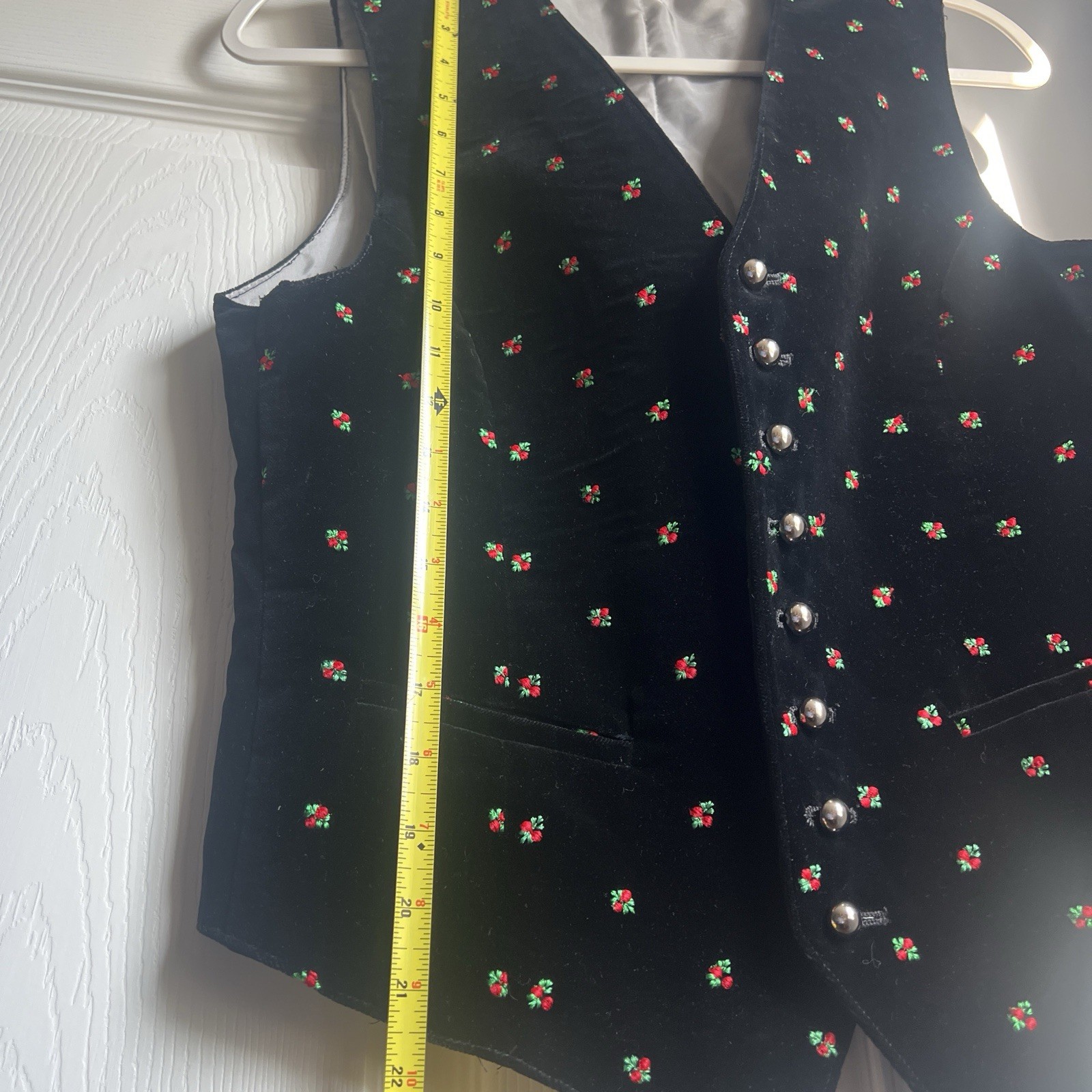 Vintage Austrian Trachten Gilet Black Velvet Vest Embroidered Oktoberfest Small